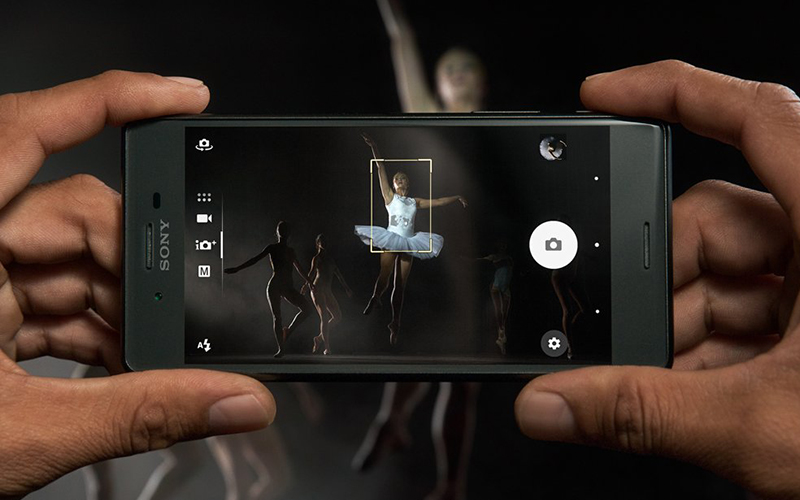 Гібридне фокусування у смартфоні Sony Xperia X Performance